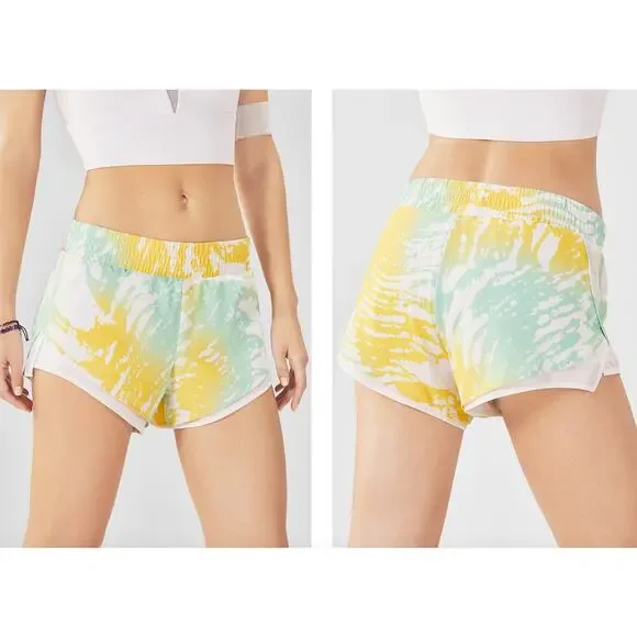 🔥 Fabletics Latrice Short Yellow Green Tie Dye Print Shorts Medium Athletic - Picture 16 of 16